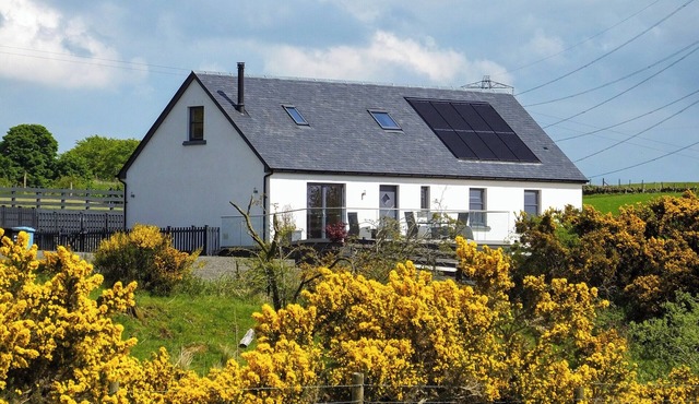 3 bedroom accommodation in Banton, near Kilsyth
