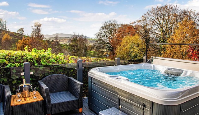 3 bedroom accommodation in Bala,