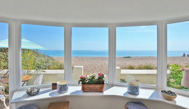 4 bedroom accommodation in Pagham, near Chichester