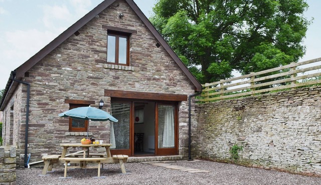 4 bedroom accommodation in Talgarth, near Brecon