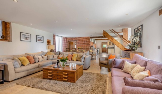 5 Bed in Lower Bodham (oc-s29594)