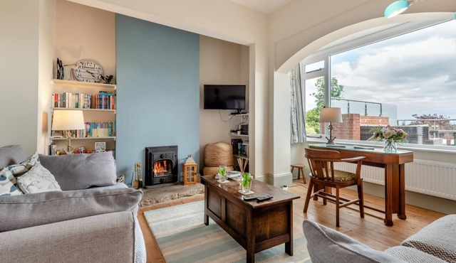 5 Bed in Studland (oc-wy365)