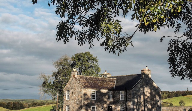 5 bedroom accommodation in Parton, near Castle Douglas