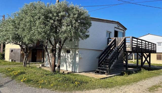 8-BERTH CHALET WITH LARGE TERRACE
