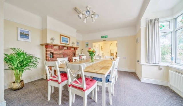 A spacious, luxury holiday home on the edge of the New Forest and the beach.