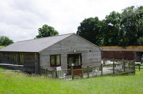 Accessible 4-Bed Barn Sleeps 8 - Farm Stay