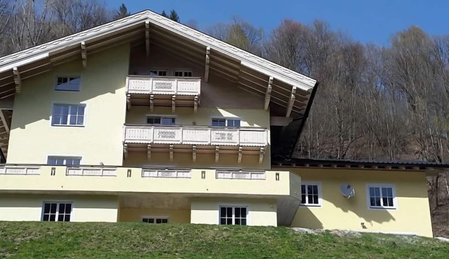 Apartment Grün by Interhome