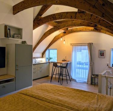 B&B TxL