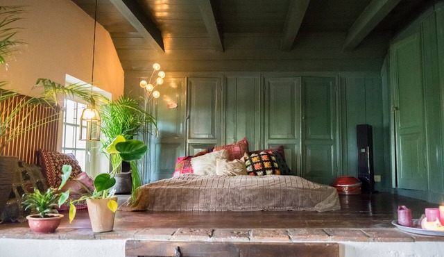 BoHo - Jacuzzi, Sauna, BBQ, Garden close to Amsterdam & Utrecht - Sleeps 14