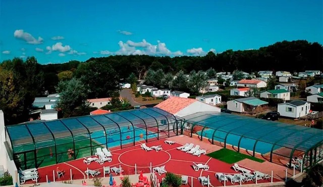 Camping 4 étoiles - Piscine - ccbg0fh