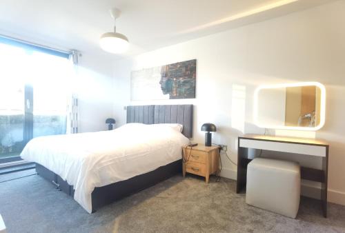 Celaka Birmingham Central apartment, Free Indoor Parking