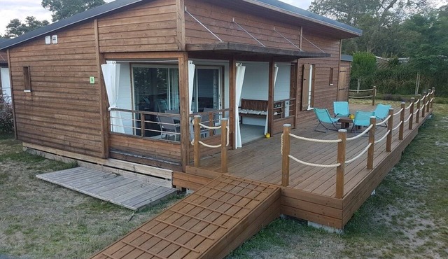 Chalet between ocean and ponds