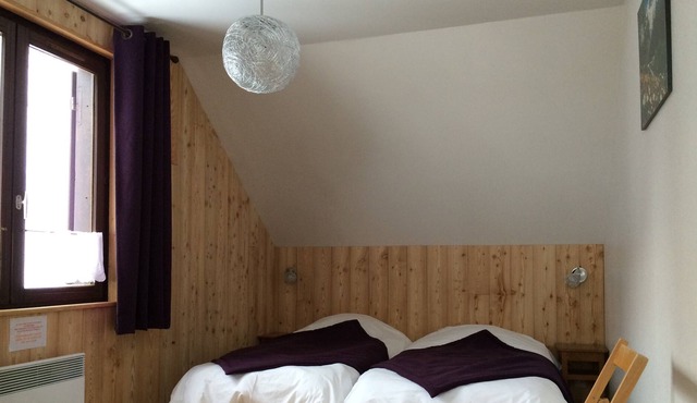Chalet Breche Pacave, facing La Meije -label accueil velos