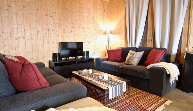 Chalet spacieux à Chamrousse pour 8 personnes sur 3 niveaux - FR-1-549-107