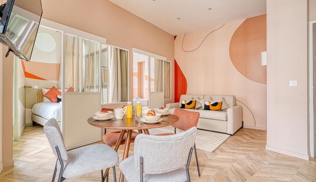 Comfortable 3 rooms with air conditioning