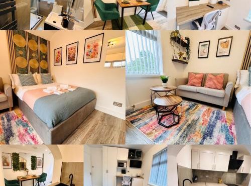 Comfortable Private self-contained Room in Birmingham Selly Oak with own Kitchenette and shared bathroom R3