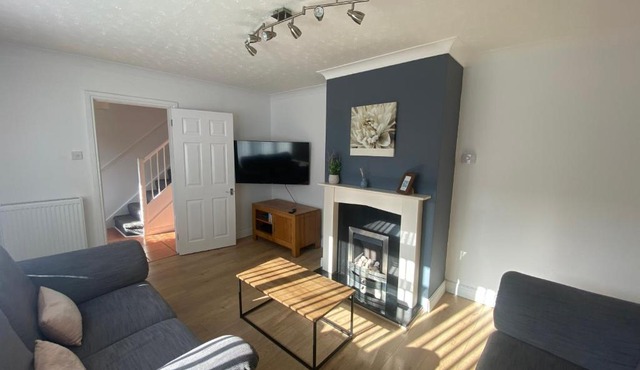 Convenient 3 bed home with parking in Basingstoke