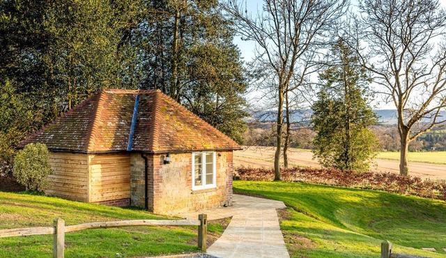 Cowdray Lodge