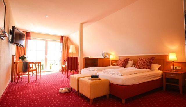 Cozy apartment with a direct view of the Brombachsee