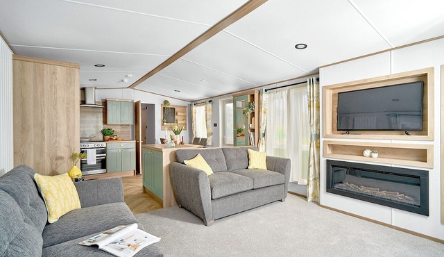 Diamond 3 Bed Caravan Hot Tub