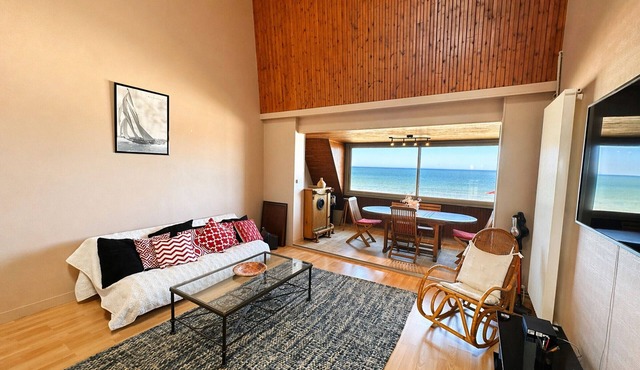 Duplex apartment with stunning sea view - 6 guests