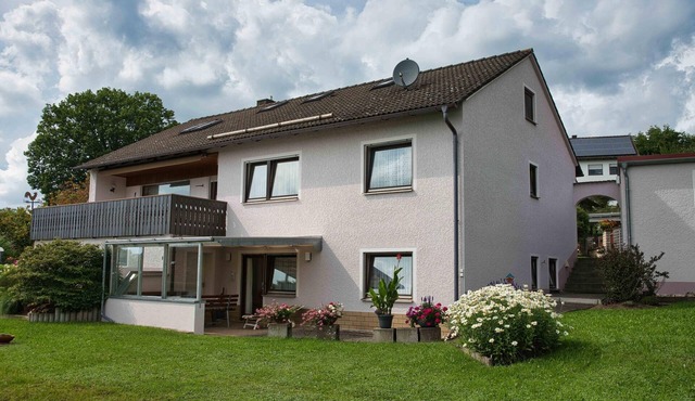Ebenerdige 55qm-große Ferienwohnung mit großer Terrasse