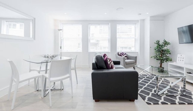 Flat 33 Walpole Court - 2 bedroom apartment