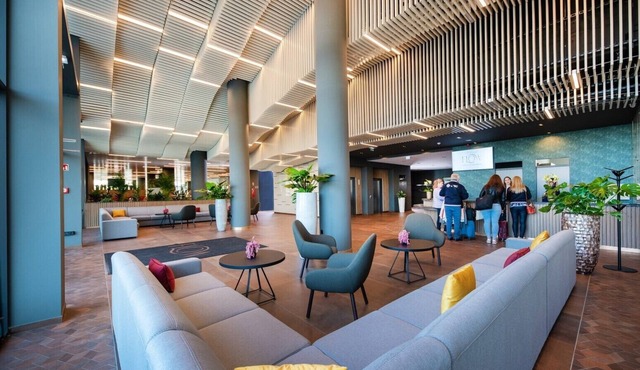 Flow Hotel & Conference