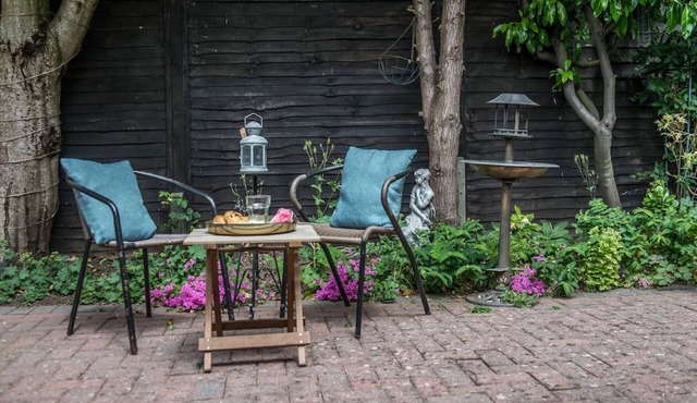 Greswold House · Comfy 3-Bed House near city centre, sleeps 6