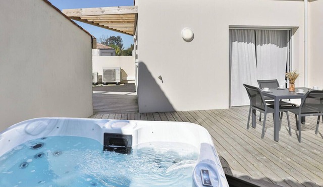 Héron I Logement de standing 4 pers - jacuzzi privé