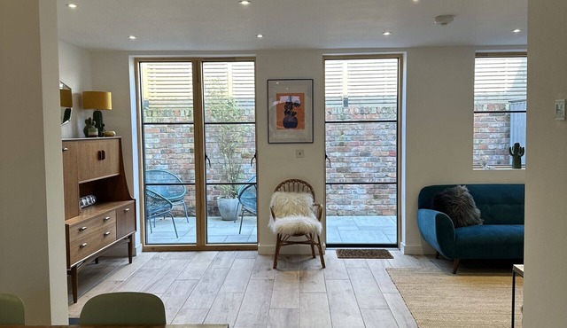 Ideal Bristol Getaway - 3 bed Harbourside Home