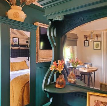 Kettle Tree Cabin