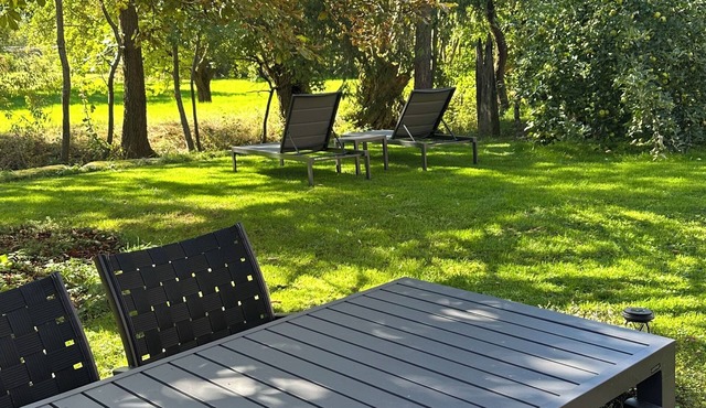 Lichtblick apartment near Bad Windsheim, fireplace, garden, barbecue, panorama screen, massage