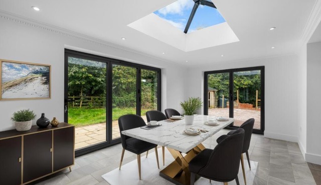 Luxurious Relaxing 6 Bed House for great comfort