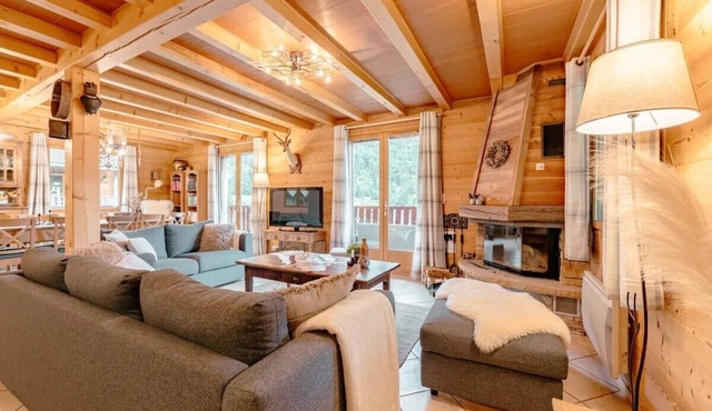 Luxury 11 pers. Chalet with sauna, WLAN and hammam. Portes du Soleil, France