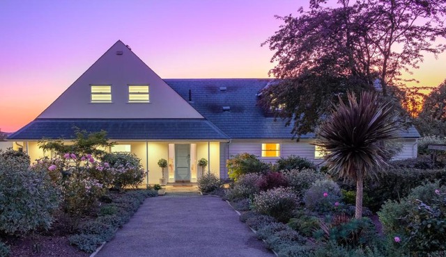 Meadow Cottage Bed & Breakfast