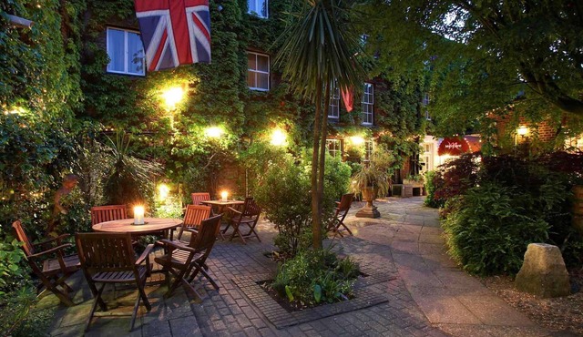 Mercure White Hart Hotel Salisbury and Apartments
