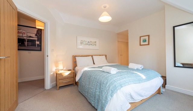 Modern 3 Bedroom with Garden in Reading - Pass the Keys
