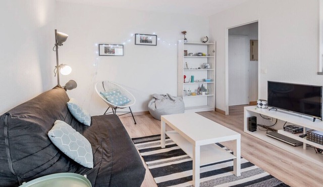 Modern apartment in Bordeaux - W274