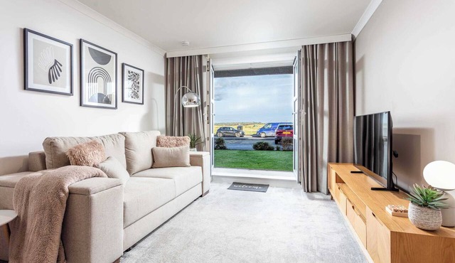Old Prestwick Point - Donnini Apartments