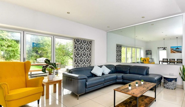 Pass the Keys | Spacious 5 bedroom home in beautiful location