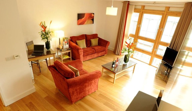 PREMIER SUITES Bristol Cabot