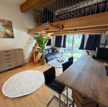 Sleeping loft with balcony