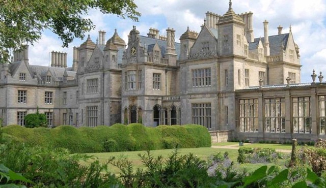 Stoke Rochford Hall