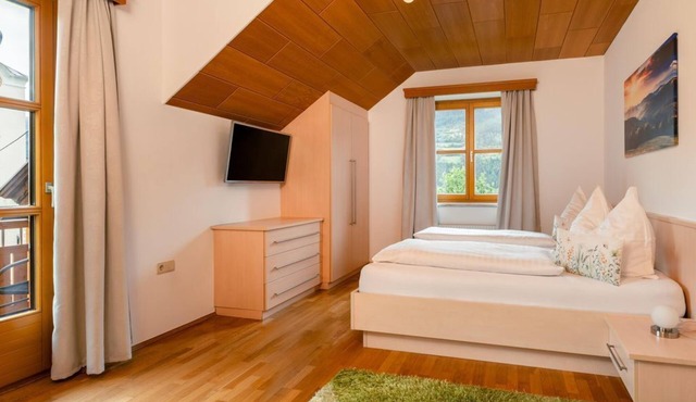 Studio Hochstadelblick - Bed and breakfast Zippo