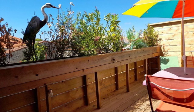 T2 BALCONY, 35M² tt confort et calme! 200m from the thermal baths and 10 min from the BEACHES.