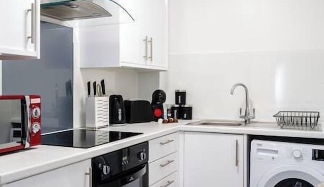 Unique 2-bed Flat with Smart TV Cardiff