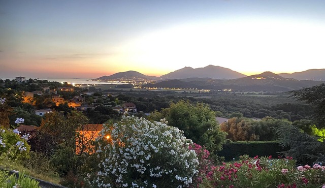 Villa Avec vue Panoramique mer et Montagne - 12 à 16 Couchages