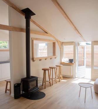 Westeindercabin, rustige locatie maar naast Amsterdam & Schiphol