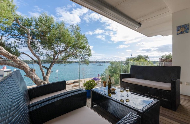123 m² Apartment ∙ 3 bedrooms ∙ 4 guests